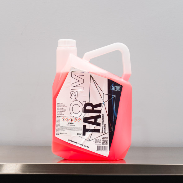 The Clean Garage | Gyeon Q2M Tar 4 Liter | Tar Remover Spray 1 Gallon